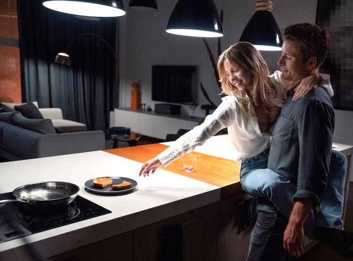 シャワーシーンはお断り、期待の若手が「もう脱がない」宣言！ 327億円超大ヒットのラブコメの注目映像