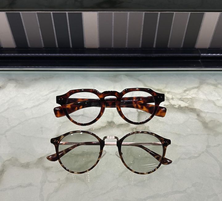 画像: 【ユニクロ】上：クラウンパントサングラス¥1,990、下：ボストンコンビサングラス¥1,990 www.uniqlo.com