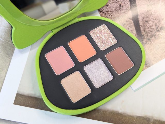 シュウ ウエムラの写真