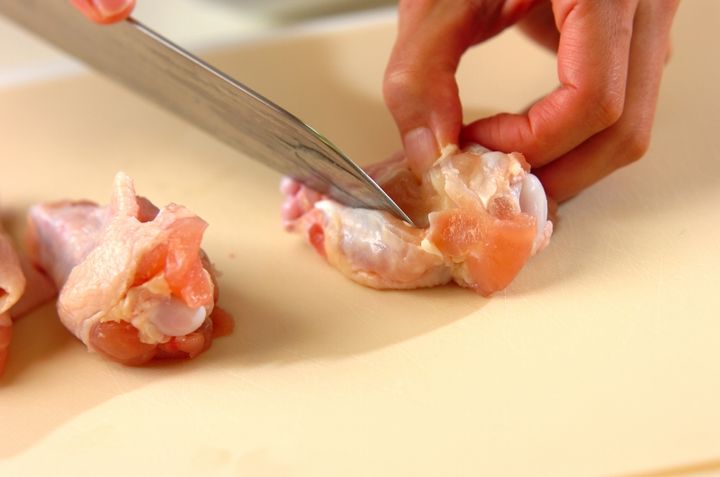 手羽元の黒酢煮の下準備1