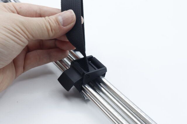 セリアのアウトドア 簡単タイテープ ブライトカラーの使い方