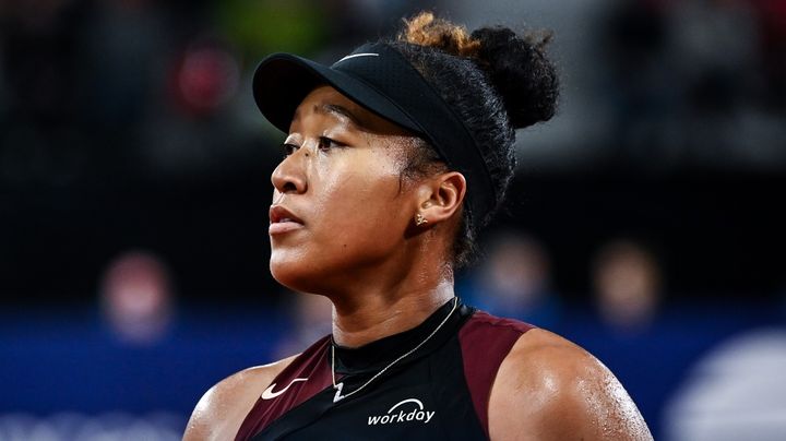 「ありがとう」大坂なおみ選手、レアルvsバルサのクラシコをVIP観戦！クルトワから「OSAKA」ユニフォームを貰う