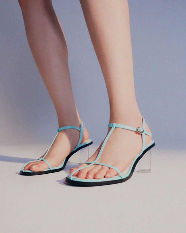 画像1: サンダル￥13,200（税込） 出典：シー ユナイテッドアローズ