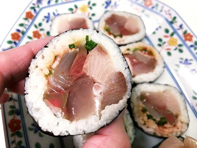 ロピア ほぼ具海鮮巻き ぶり