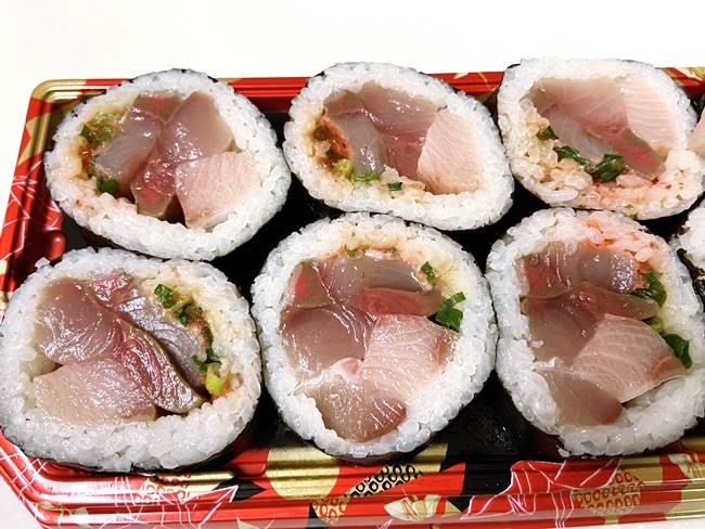 ロピア ほぼ具海鮮巻き ぶり