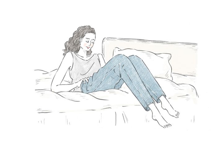 パリジェンヌがよくはいている「テーパードデニム」や「テーパードシルエットのスウェット」の「テーパード」って何？【お洒落さんのためのファッション用語辞典 vol.75】