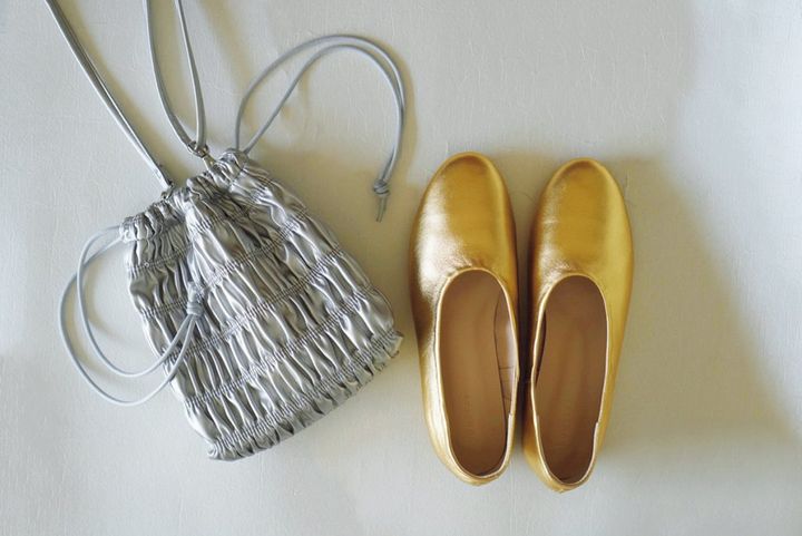 メタリックの小物