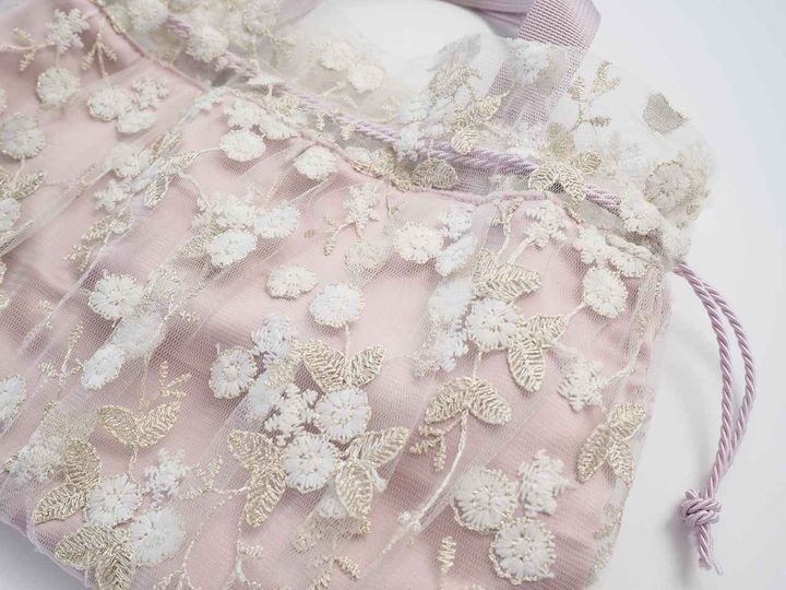 画像: トレンド感もあるチュール生地は、人気のポーチと同じ生地♪