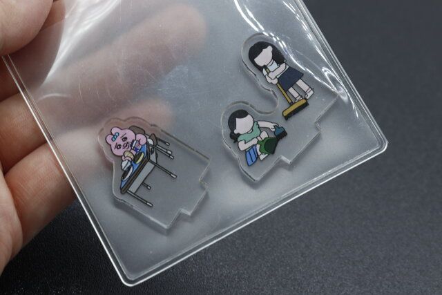 キャンドゥのアクスタ用ケース ミニにアクスタを収納