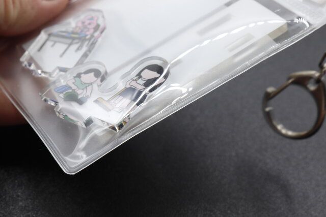 キャンドゥのアクスタ用ケース ミニにアクスタを収納