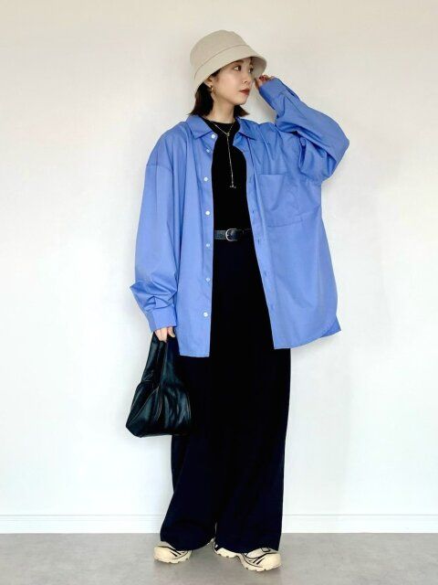 大人女子におすすめの春シャツコーデ