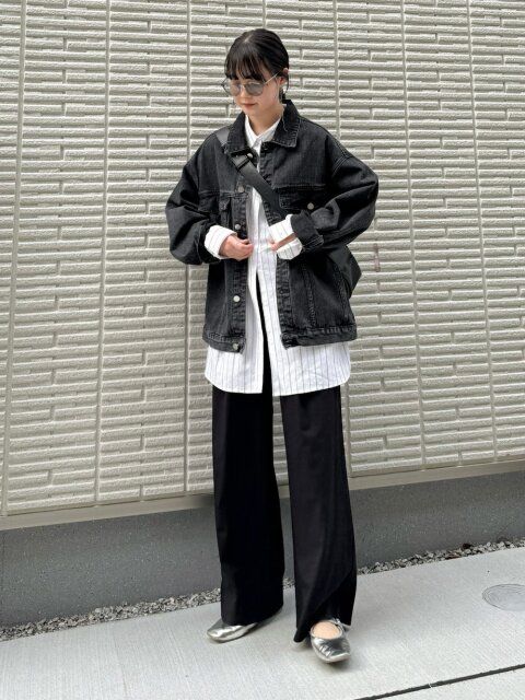 大人女子におすすめの春シャツコーデ