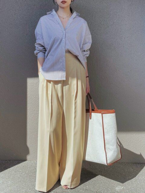 大人女子におすすめの春シャツコーデ