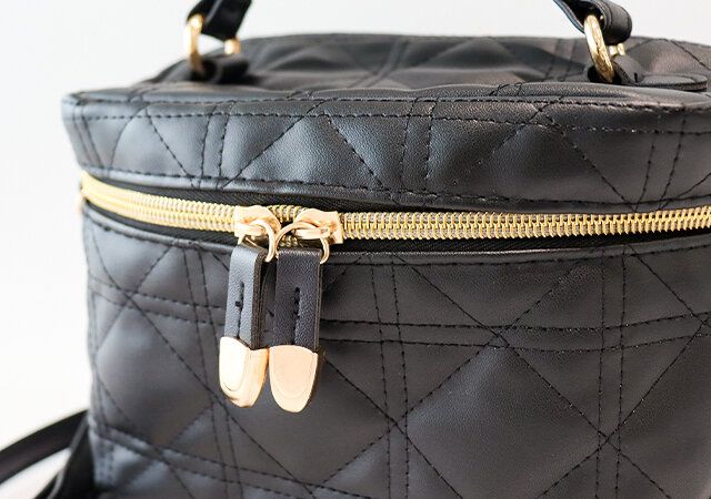 ゴールドファスナー