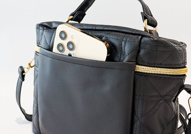 背面のオープンポjケット