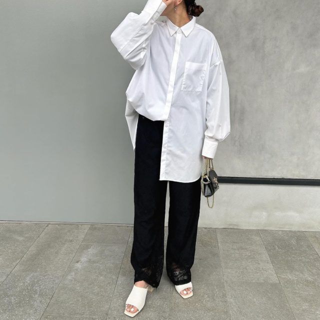 Vivian 「ニットミュールコーデの女性１」