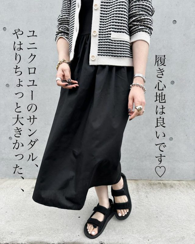 UNIQLO「サンダルコーデの女性１」
