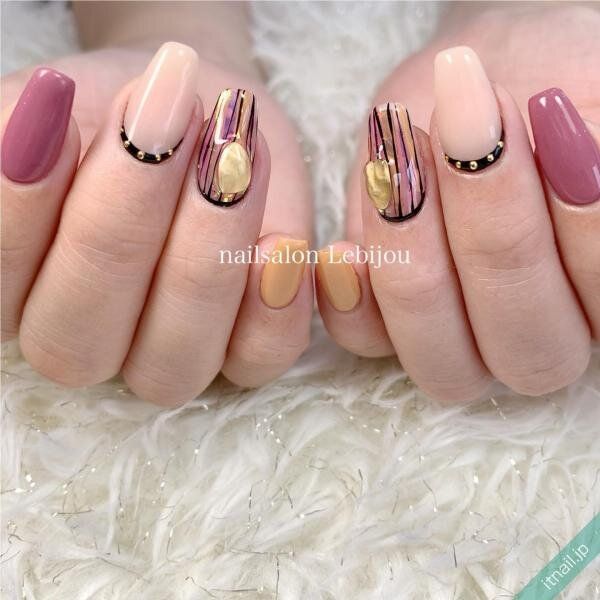 Le bijouが投稿したネイルデザイン [photoid:I0104398] via Itnail Design (731784)