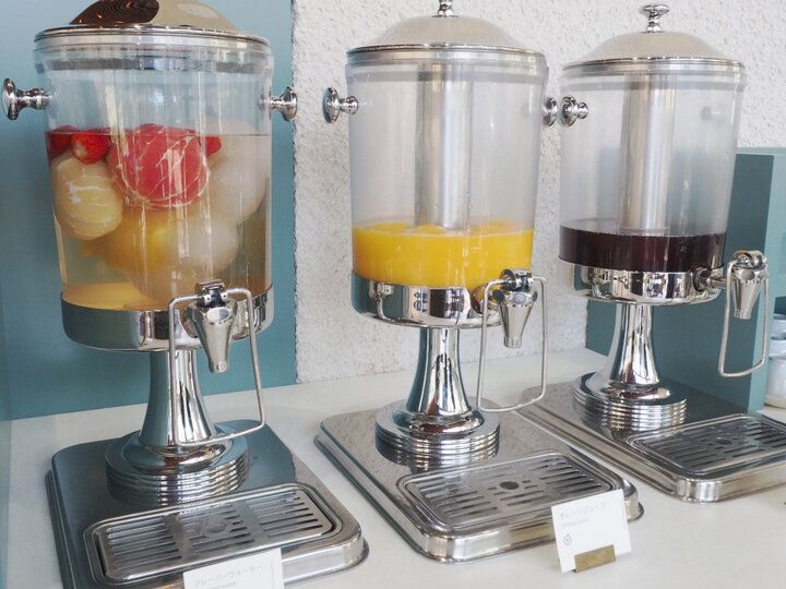 ジュエリースイーツビュッフェに心ときめく♪ 箱根ラリック美術館併設のレストラン「箱根 エモア・テラス」