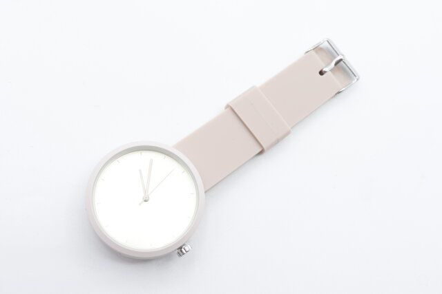 ダイソーのシンプル時計（PK）