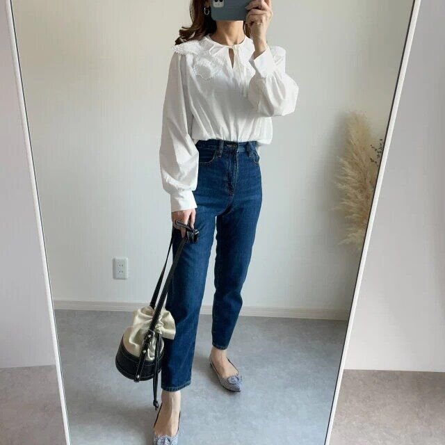 2024年春の大人のブラウスコーデ
