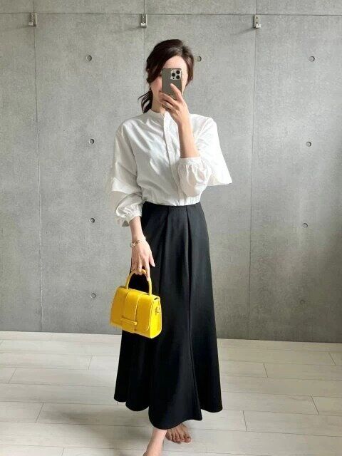 2024年春の大人のブラウスコーデ