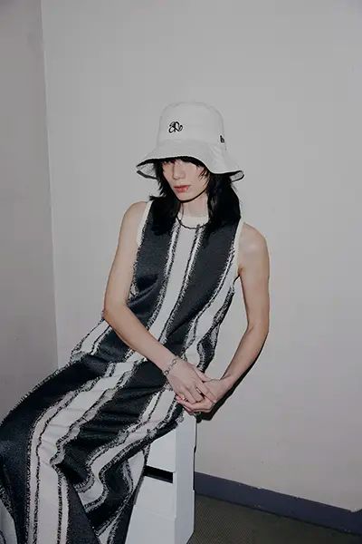 NEW ERA×AMERI BASIC LOGO BUCKETHAT 黒