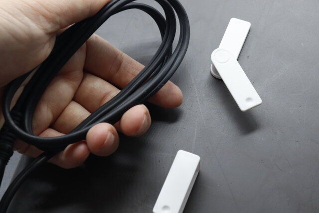 セリアの付け外し簡単コードフック