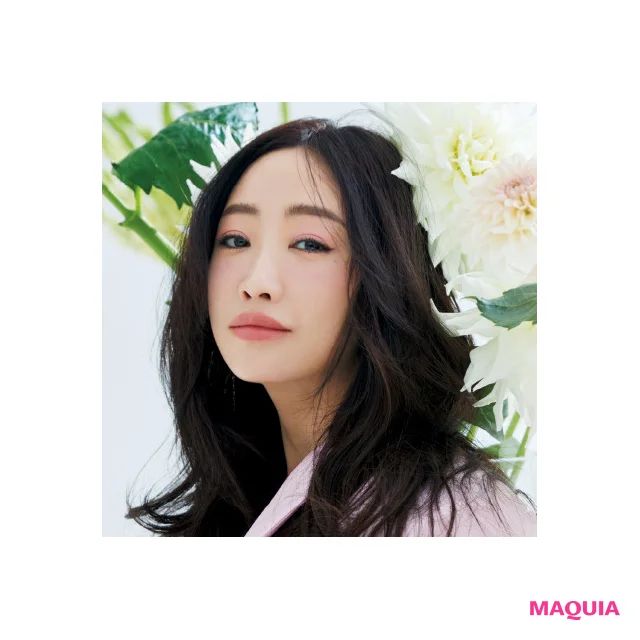 神崎 恵さんがお悩みにアンサー。人間関係に折り合いをつけるヒント、多忙でも美しくいる秘訣_2