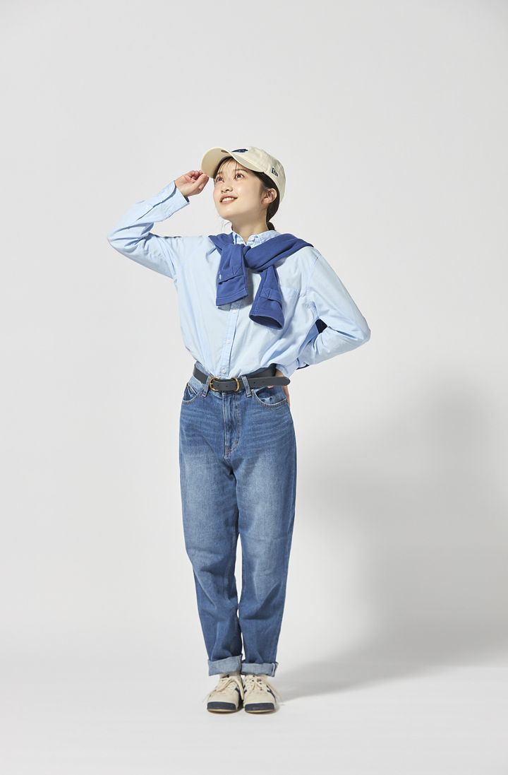 【最高気温24度】の服装8選。気温高めのGWは“シャツ×デニム”で出かけよう！