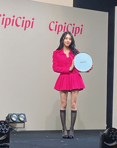 イベントに登壇したTWICEのチェヨンさん