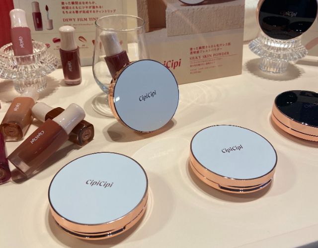 3つのシルキースキンパウダー