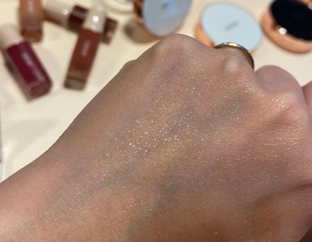 ブリンブリンハイライター01のスウォッチ