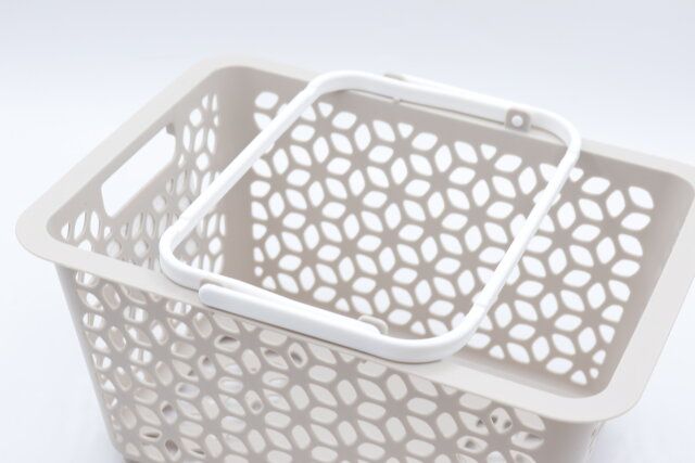 セリアのハンドル積重バスケット ミニ ピンクBEのハンドル