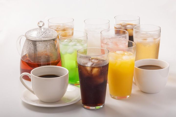 画像: 「ドリンクバーは悪」「頼むなんて信じらんない（笑）」【飲み物に干渉してくるママ友】に絶句、、、