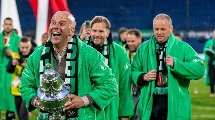 「テンハフとは違う」リヴァプール新指揮官候補、上田綺世のフェイエノールト監督スロットが“うまくいく5つの理由”