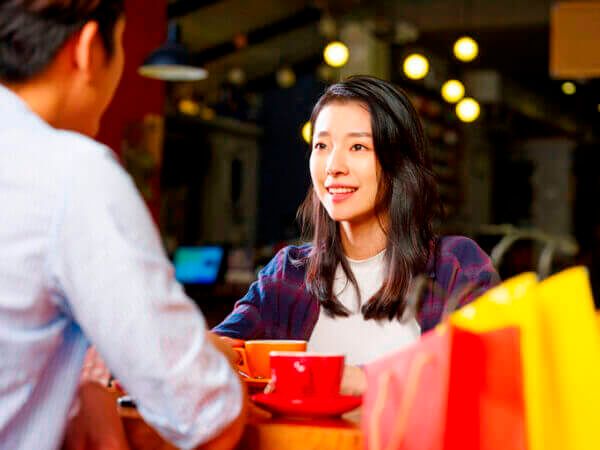 同性から見ても納得！「モテる女子」の特徴6つ