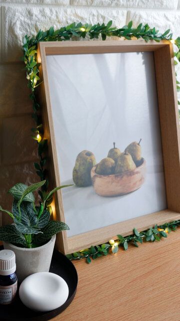 ダイソーのガーランドライト（20LED、グリーン、USBタイプ）を飾った様子