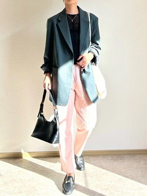 コットンリラックスアンクルパンツコーデ