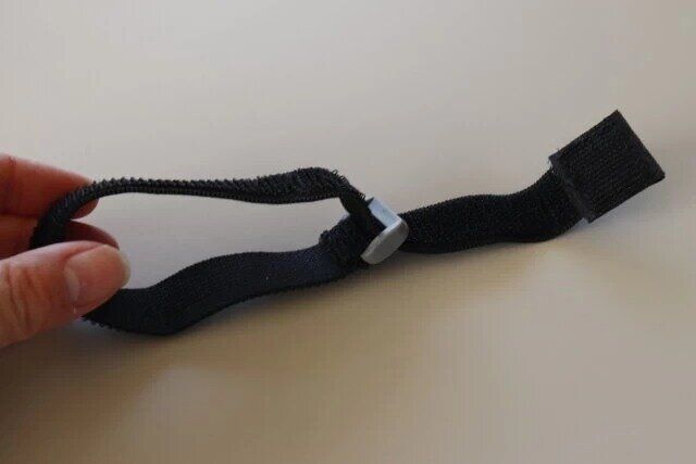 セリアのサイズ調節可能ランチベルトのサイズ調節部分