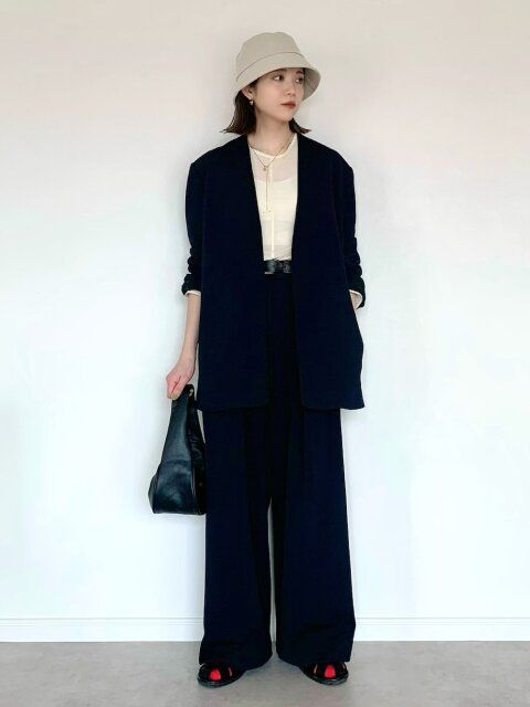 春のシアートップスコーデ