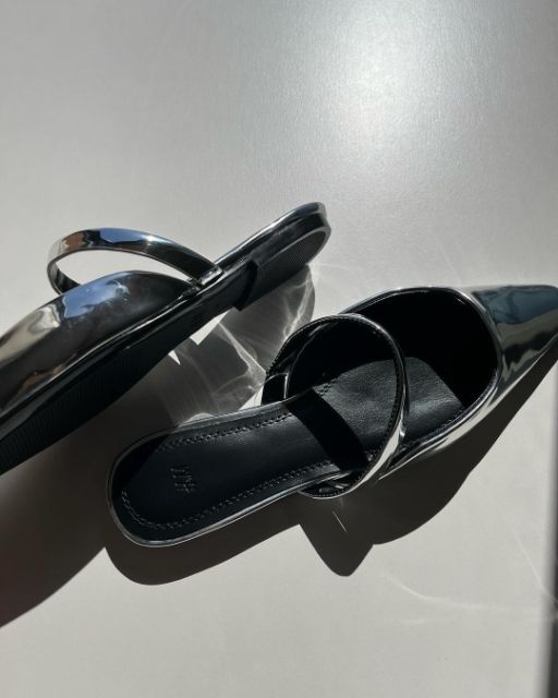 H&Mのメタリックコーティングミュール