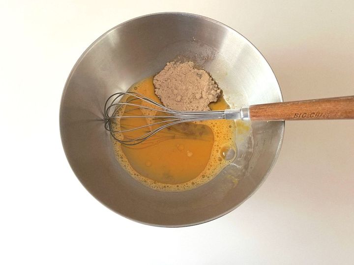 【簡単米粉レシピ】ほろ苦抹茶とココナッツの米粉クッキー【渡辺友美子のコーヒーに合うお菓子のレシピ vol.40 〜レシピで旅するヨーロッパ〜】