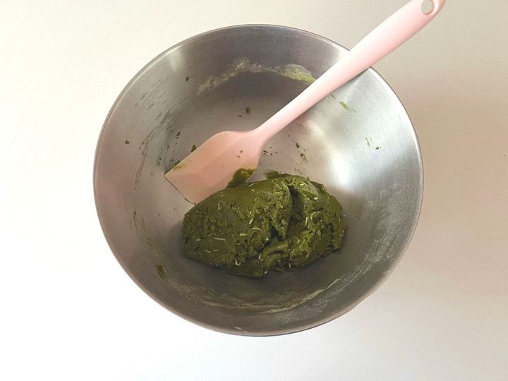 【簡単米粉レシピ】ほろ苦抹茶とココナッツの米粉クッキー【渡辺友美子のコーヒーに合うお菓子のレシピ vol.40 〜レシピで旅するヨーロッパ〜】