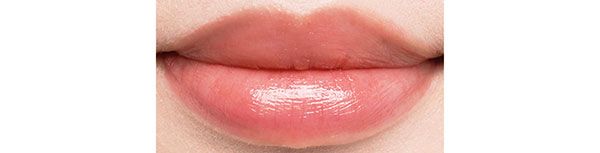 顔色が華やぐフレッシュコーラル