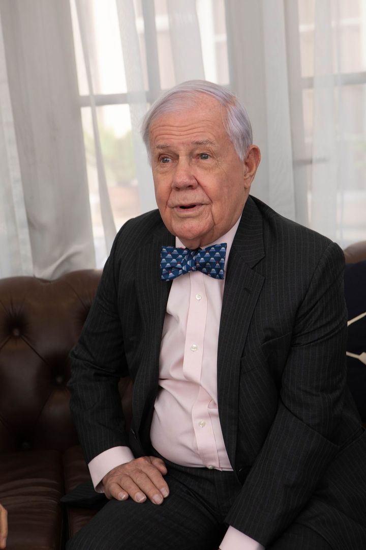 「日銀が何をしても円安トレンドは変わらないし、もっと円安は進むだろう」とジム･ロジャーズ氏