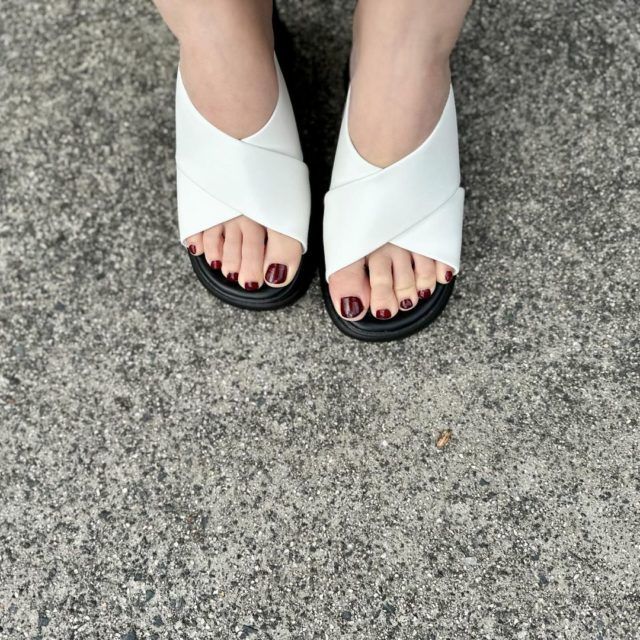 UNIQLO「プラットフォームサンダル」