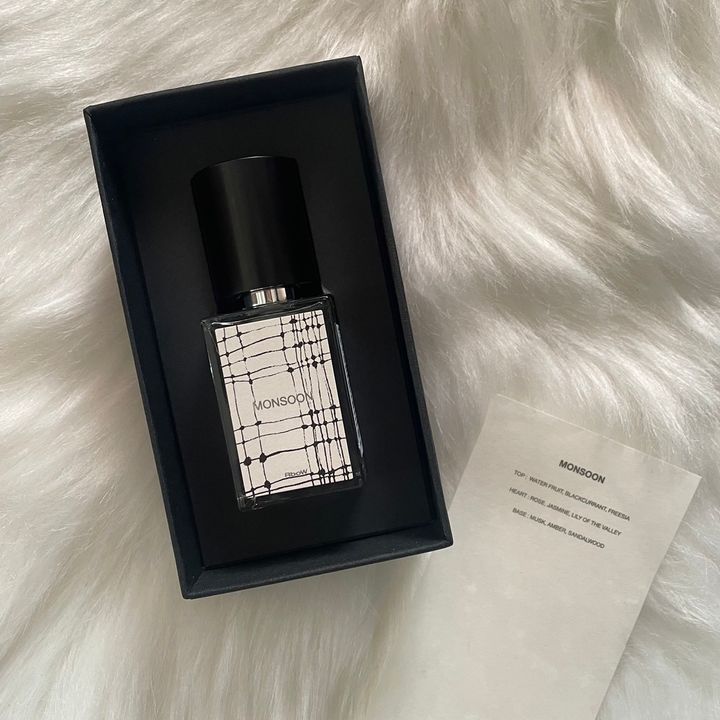 RboWのケース スタディ オード パフューム モンスーン