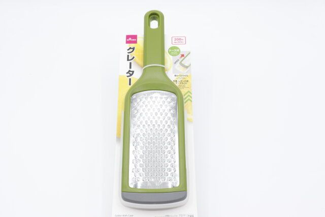 100均ダイソーの調理グッズグレーター