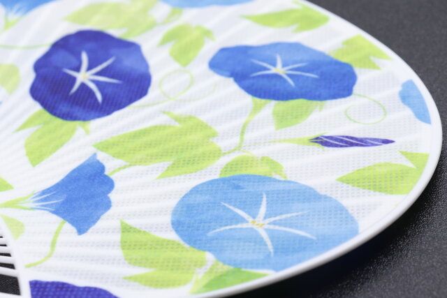 セリアの布うちわ 朝顔のデザイン